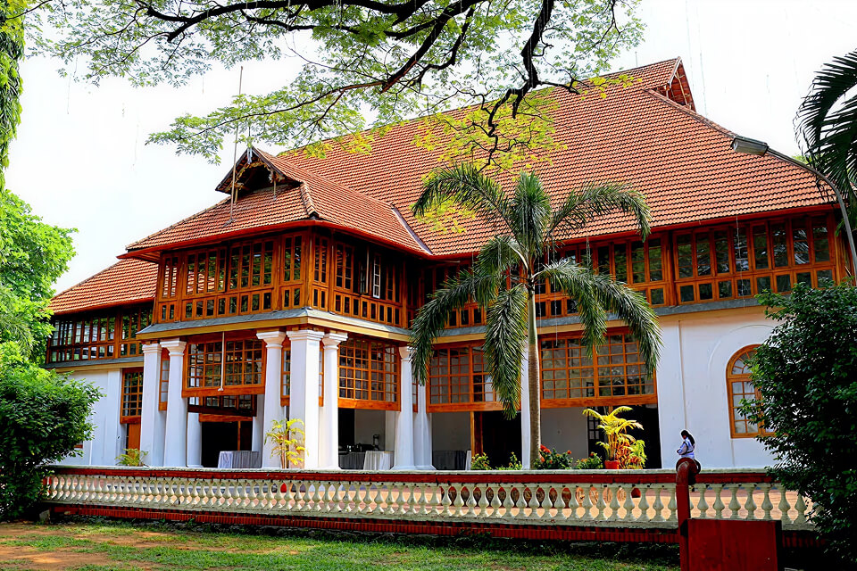 BOLGATTY PALACE